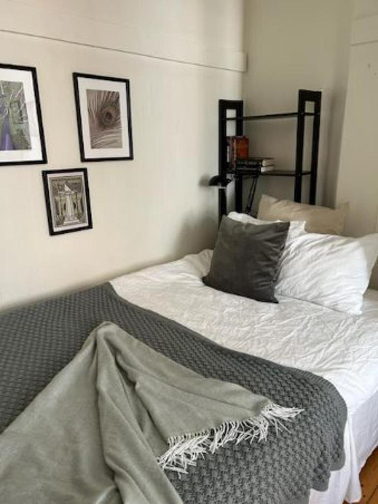 Stockholm Loft Haven 3 Beds In A 1- Bedroom Gem - 917 외부 사진