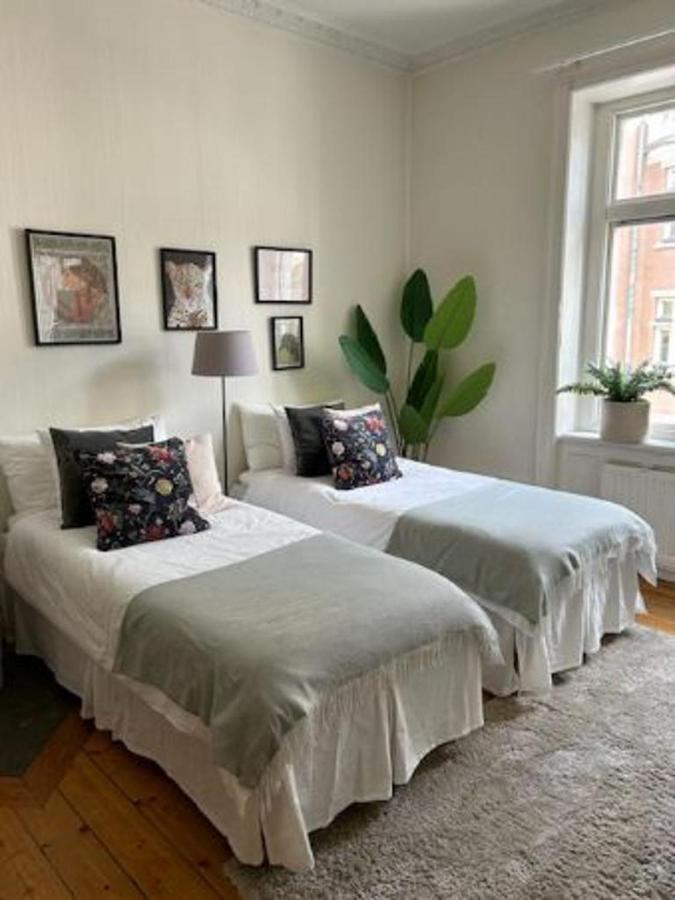 Stockholm Loft Haven 3 Beds In A 1- Bedroom Gem - 917 외부 사진