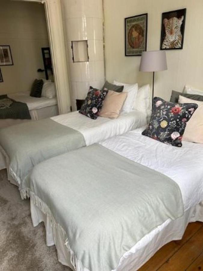 Stockholm Loft Haven 3 Beds In A 1- Bedroom Gem - 917 외부 사진