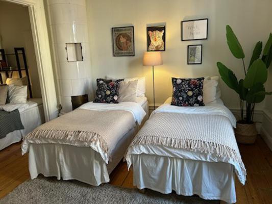 Stockholm Loft Haven 3 Beds In A 1- Bedroom Gem - 917 외부 사진